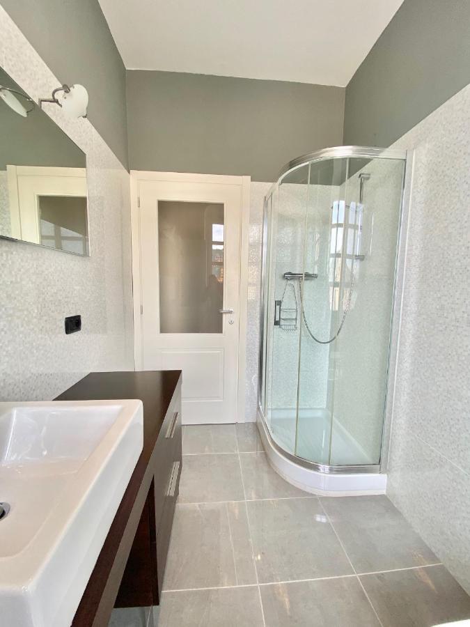 Le Cap Apartment Menton Bagian luar foto